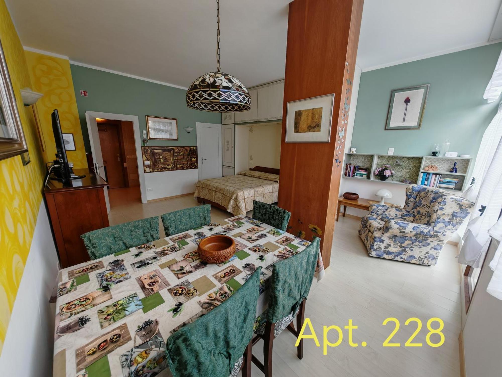 Garda Apartments In Euroresidence エクステリア 写真